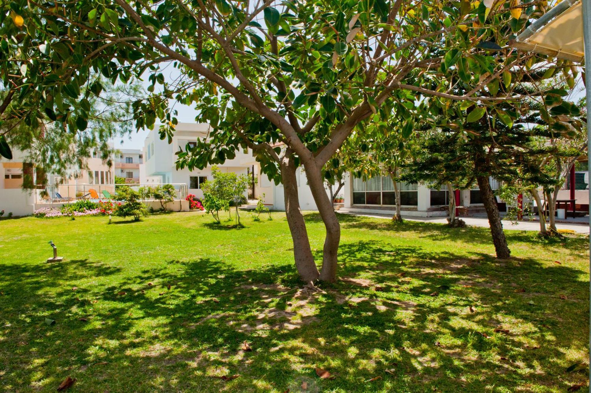 Thodorou Village Agia Marina 外观 照片