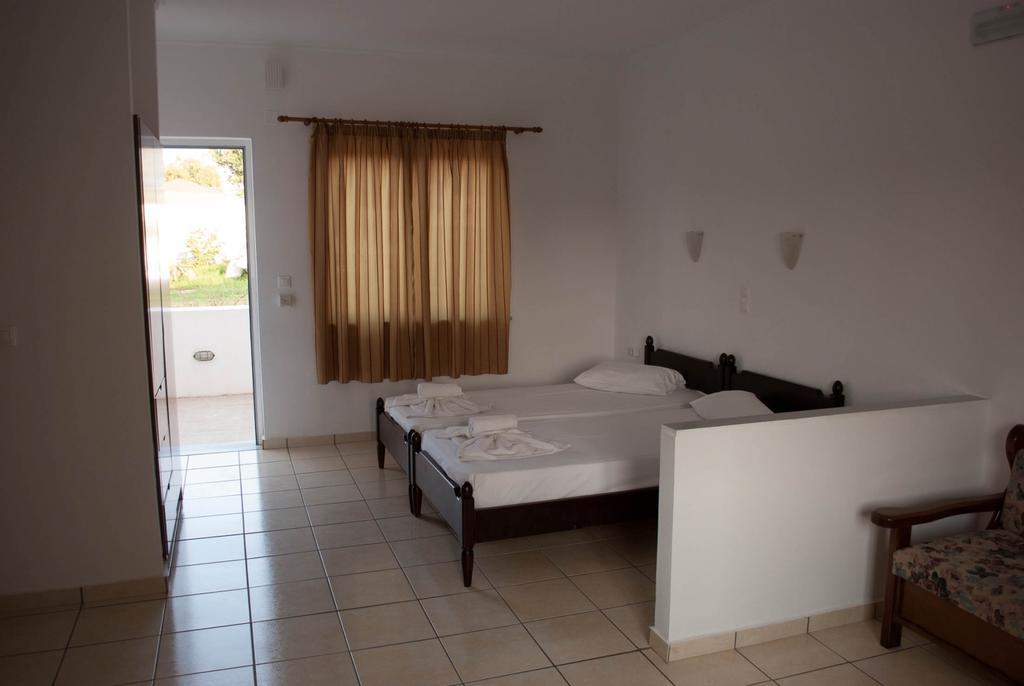 Thodorou Village Agia Marina 外观 照片