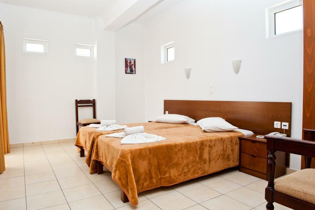 Thodorou Village Agia Marina 外观 照片